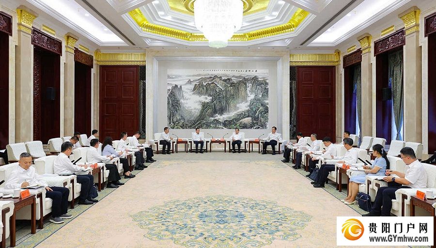 徐麟李炳军会见出席2026数博会的国家电投集团董事长刘明胜一行(图2) 徐麟李炳军会见出席2026数博会的国家电投集团董事长刘明胜一行(图2)