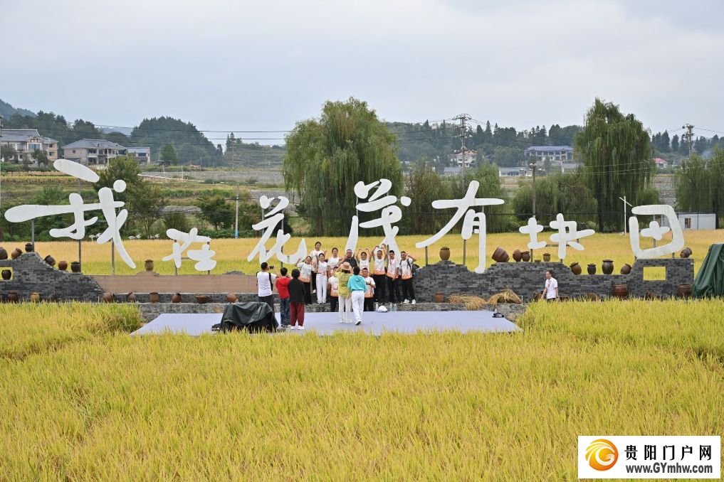 “运动潮”里话丰年,听取“哇”声一片(图1) “运动潮”里话丰年,听取“哇”声一片(图1)