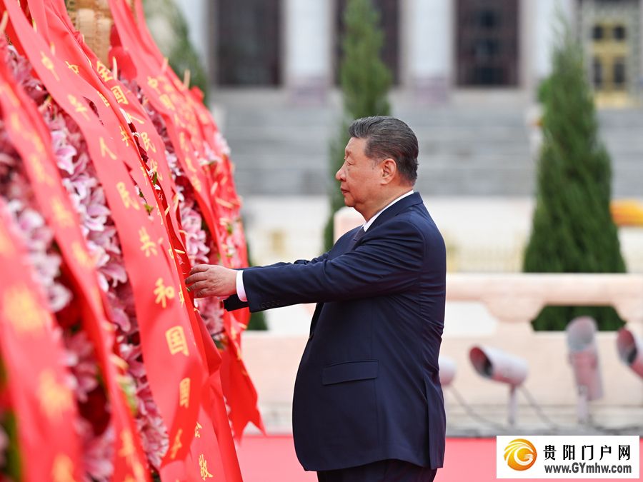 烈士纪念日向人民英雄敬献花篮仪式在京隆重举行(图1)